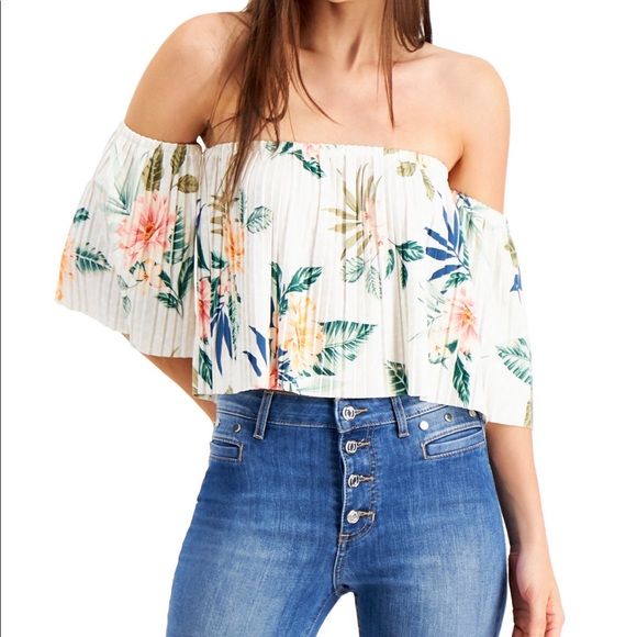 GUESS Off Shoulder Printed Pleated Crop Top
